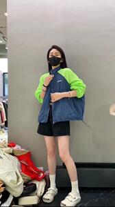 韩系撞色设计洋气小字母防晒小外套图片