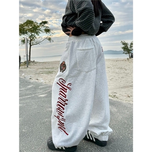 美式街头徽章字母刺绣卫裤男女宽松休闲设计感运动风百搭卫裤图片