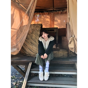 现货重磅硬挺boxy羽绒棉衣座山雕猫耳大毛毛领麂皮棉服冬外套图片