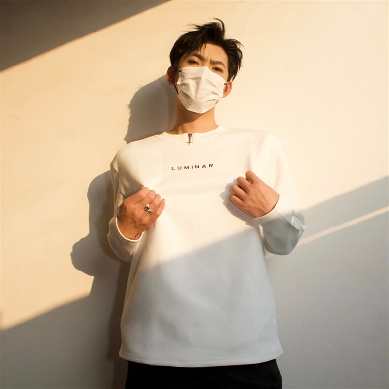 明星私服美式潮流打底垫肩款打底金属星星设计内搭T恤P50,男装T恤,电商B319