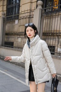 现货羽绒服图片