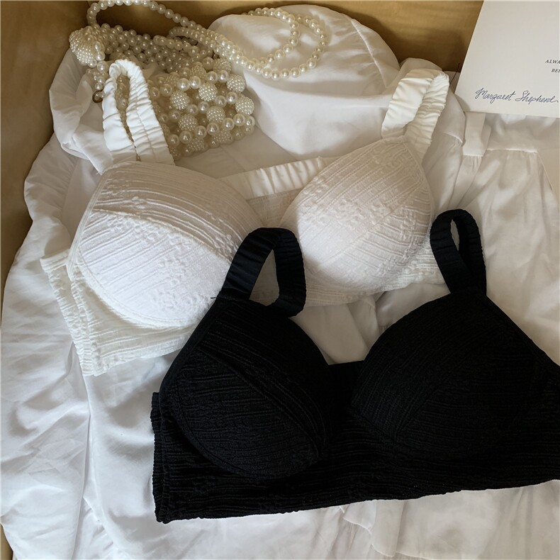 白色小吊带背心女美背内搭带胸垫一体内衣可外穿黑色上衣，女装背心吊带，梦白服饰厂