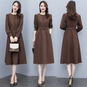 高级感红色长袖连衣裙女春秋2025新款收腰显瘦气质别致漂亮长裙子，女装连衣裙，丝露怡语