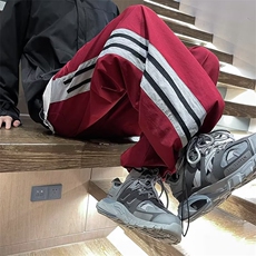 红色