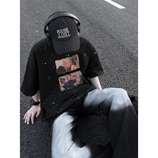 黑色