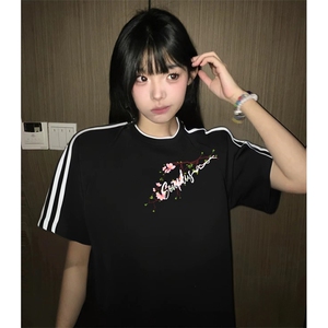 抖音得物高品质二开240克宽松纯棉美式潮牌三条杠织带短袖T恤图片