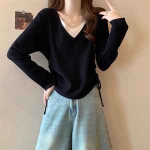 QC031-P58 褶皱抽绳长袖打底针织衫毛衣上衣女假两件V领设计感图片