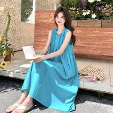 多巴胺度假风蓝色无袖连衣裙女夏季超火好看绝美慵懒宽松背心长裙，女装连衣裙，2C122