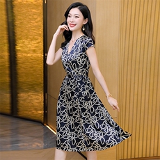 杭州重磅真丝连衣裙女夏2025新款气质V领系带收腰印花真丝裙子，女装连衣裙，阿舍尔精品