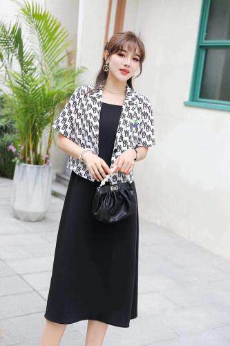 202123，两个颜色三个码，女装，博内歌特