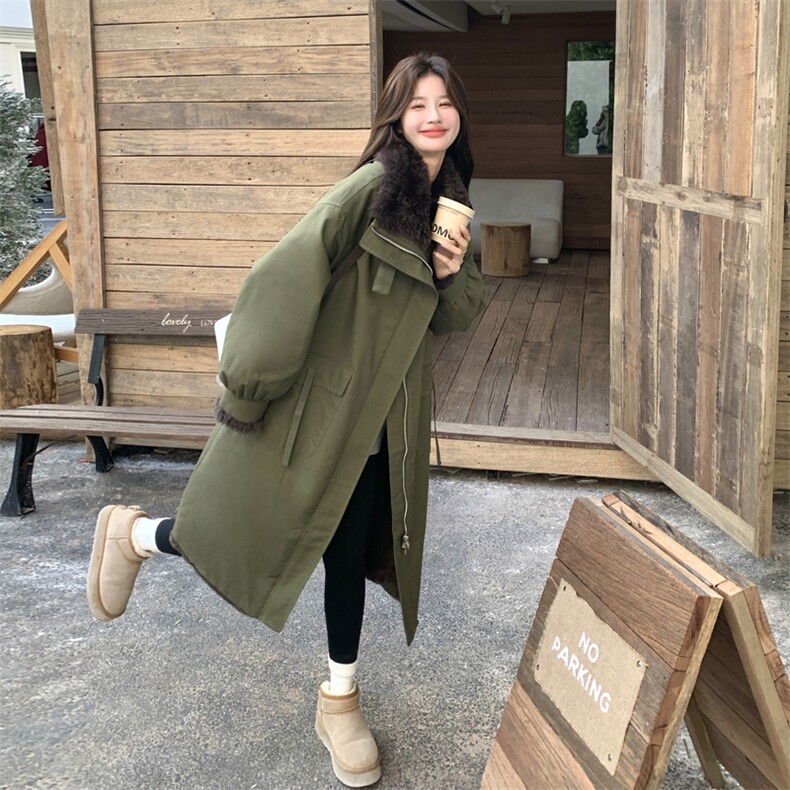 新款2B183-9063P255K398中长款毛领拼接派克服,女装短外套,2B183