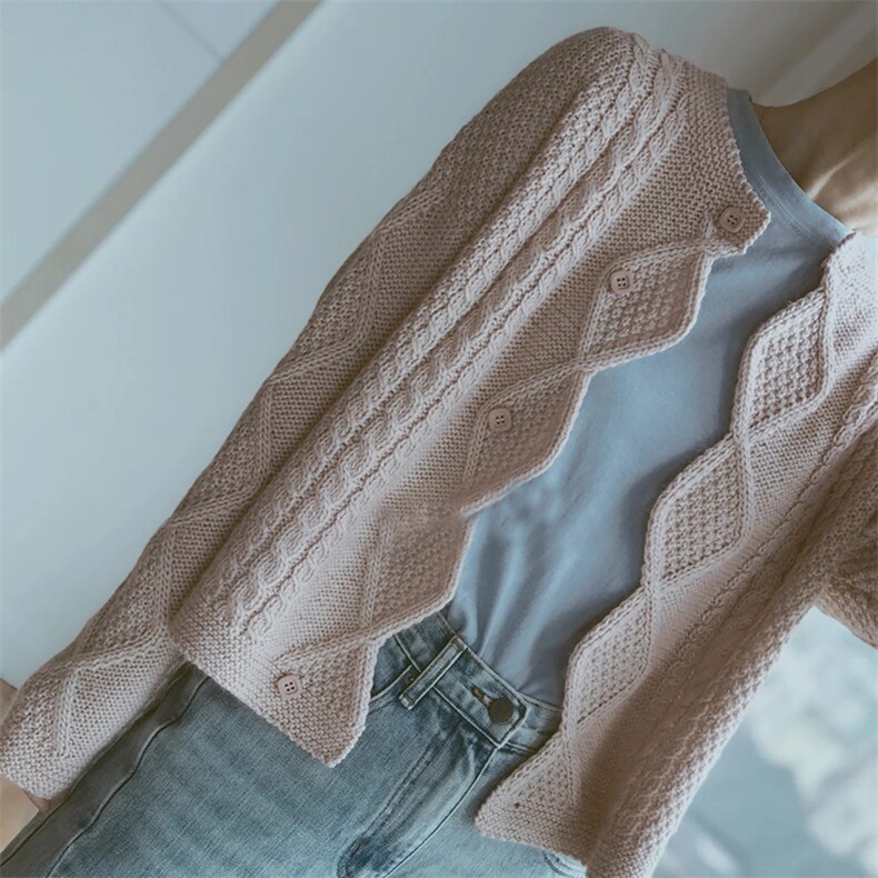 2025年秋季新款百搭女士菱形长袖保暖开衫，女装羊毛衫，新胜羊绒