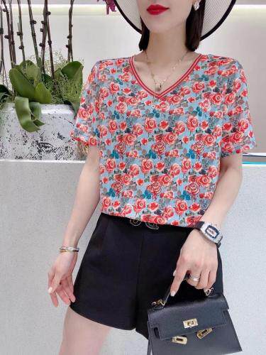 V领花小衫，女装，艾嫚伊