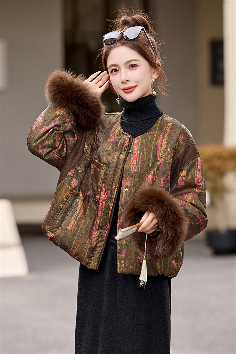 现货，现货，2025年冬季短款羽绒真狐狸毛气质潮新款羽绒服,女装羽绒服,艾仟回(原伊仟回)