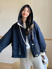 韩版设计感条纹拼接廓形短外套女2025春新款休闲气质减龄连帽上衣，女装风衣，浙宝285（原212）