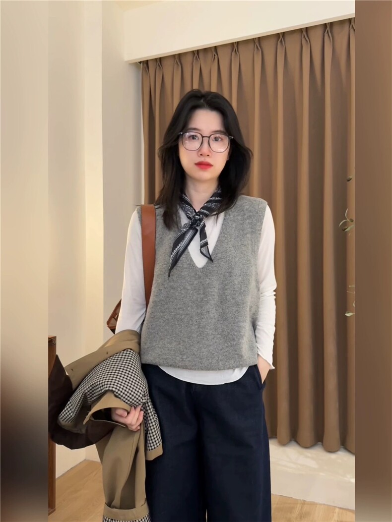 秋冬羊毛V领穿搭气质显瘦无袖百搭马甲秋冬叠穿,针织衫/毛衣,湘姗