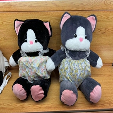 海宾毛绒玩具 欧貂裙子猫（45CM)
