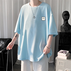 浅蓝色