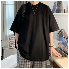 黑色