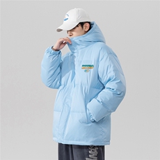 浅蓝色