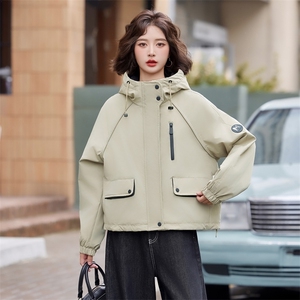 加绒加厚派克服棉服女2025冬季新款小个子宽松休闲连帽工装冲锋衣图片