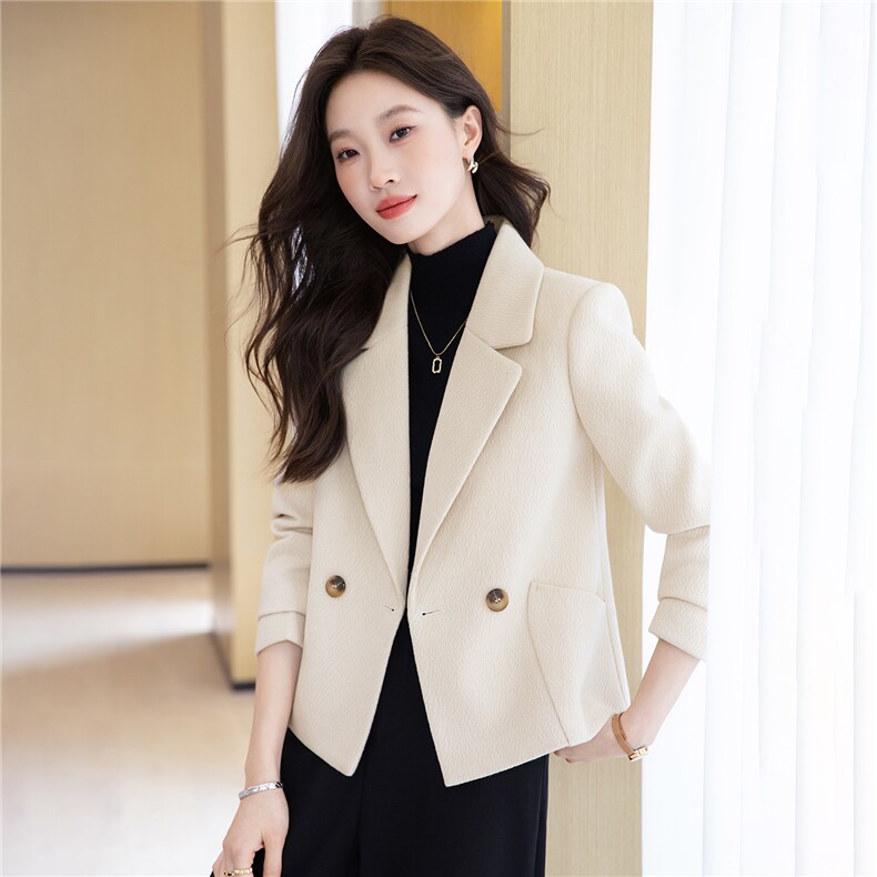 2025秋装新款气质百搭小个子短款羊毛呢西装外套女,女装短外套,时尚风爆
