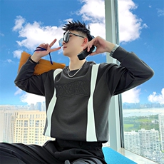 AW220/P78控108秋季社会小伙拼接撞色贴布设计感打底卫衣男黑首，男装T恤，星座305B-1