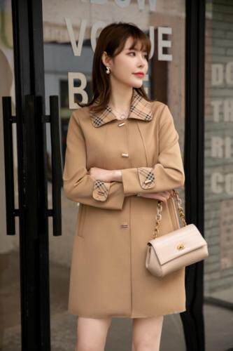 秋装新款爆上市：针织空气层拼格风衣M一XXXL，女装风衣，拉思维加丝