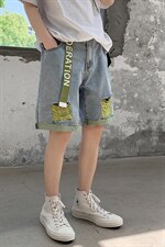 深绿色
