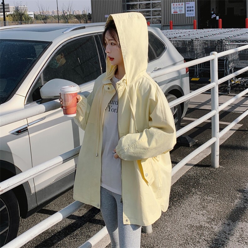 奶油黄色工装风衣外套女春秋季宽松大码流行高级感小个子减龄大衣,女装风衣,靓星雨