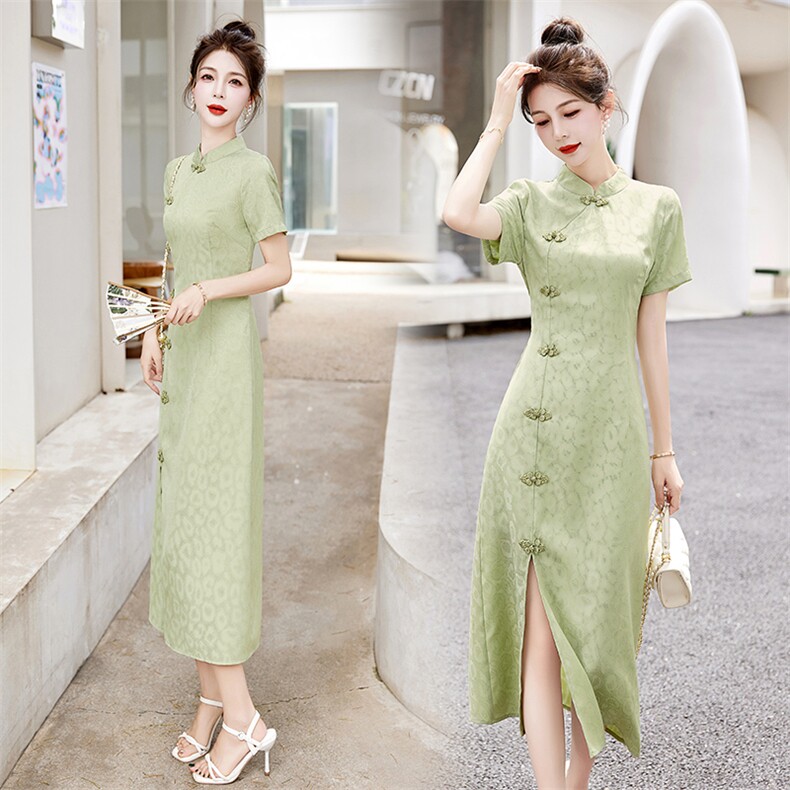 绿色旗袍连衣裙女2025新款夏季年轻款新中式复古改良气质高端，女装连衣裙，关键词
