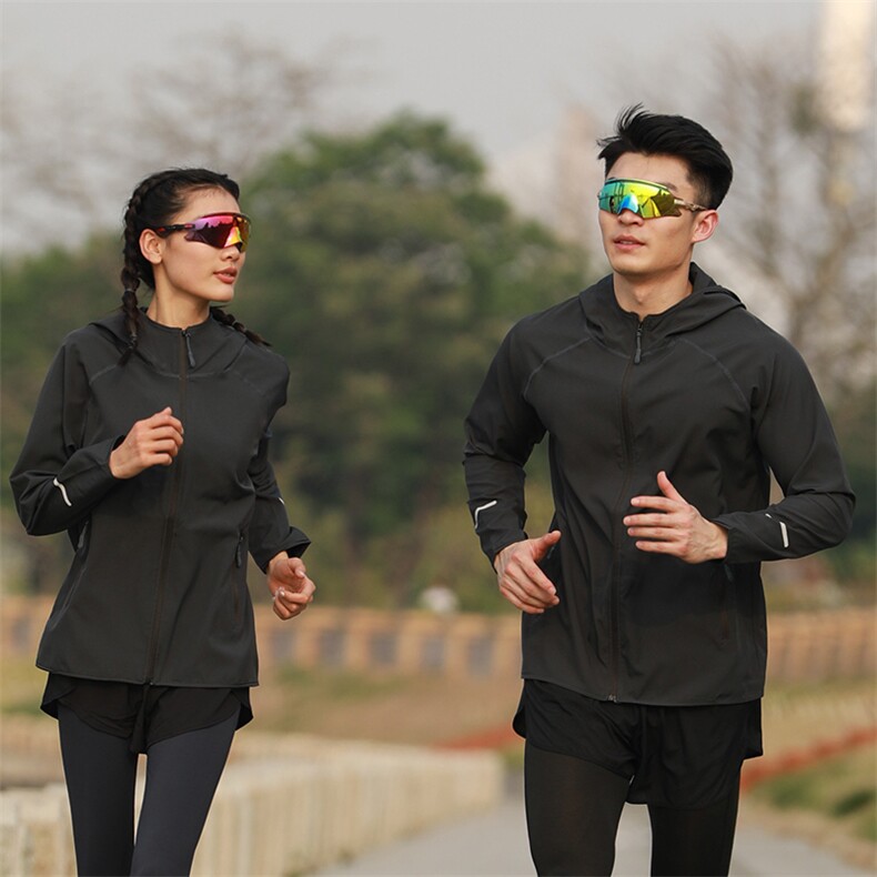 秋冬季连帽拉链简约款防风防水休闲外套冲锋衣男女同款，女装短外套，玖雅羊绒