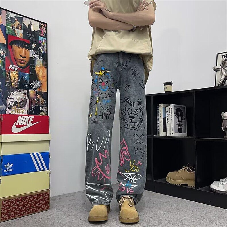 2025新款重工涂鸦直筒牛仔裤宽松显瘦阔腿长裤潮牌现货K8565-P42，男装牛仔裤，星座512-3