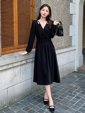 优雅气质红色长袖连衣裙女2025秋季新款收腰显瘦洋气减龄漂亮长裙，女装连衣裙，玖莱伊