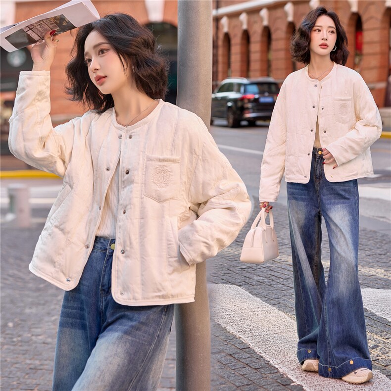 现货新款暗纹提花白鸭绒羽绒服女2025冬季短款冬装外套图片