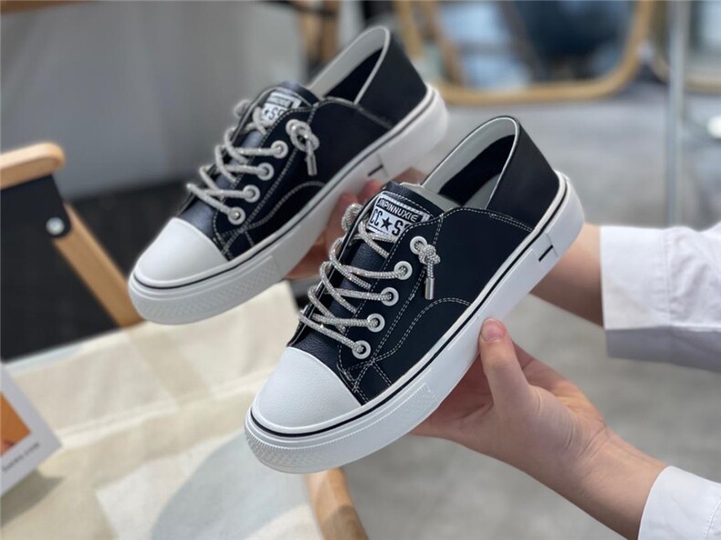 韩版潮流真皮软底小白鞋，其它，她他麦