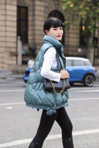 90绒羽绒马甲，女装马夹，娇姿百合