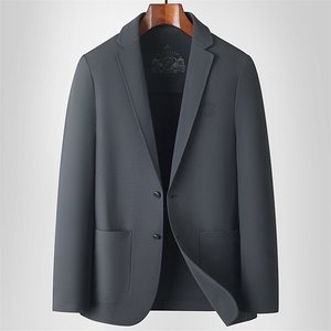 主推新款春夏男士高品质无痕压胶西服中青年轻薄休闲时尚西装外套图片