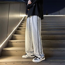 灰色