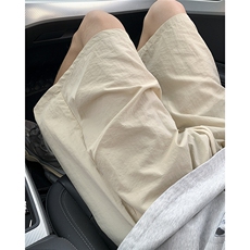 卡其色