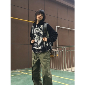 美式复古黑白人物针织连帽卫衣女2025新款秋冬慵懒风拉链开衫外套图片