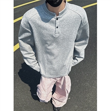 浅灰色