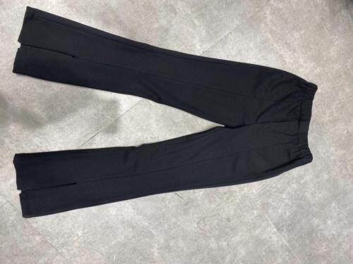 现货2021百搭款脚口拉链款开叉裤，女装，one to one for you