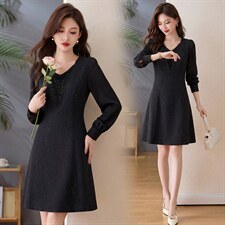 2026春季新款简约时尚休闲女装连衣裙，女装连衣裙，美沁