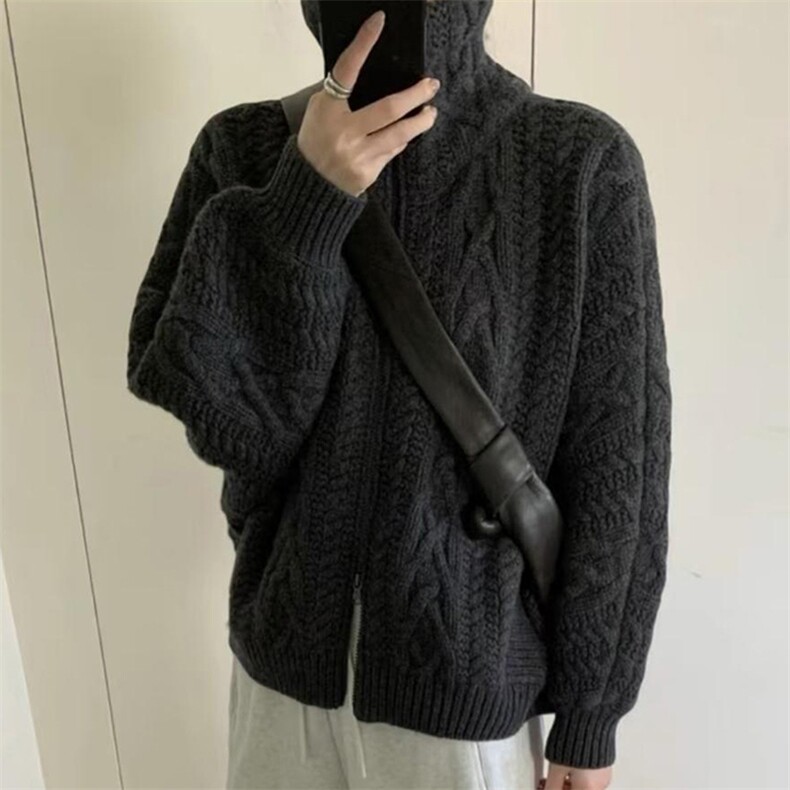2025年秋季新款百搭女士蝙蝠袖口加厚保暖长袖拉链开衫,女装羊毛衫,新胜羊绒