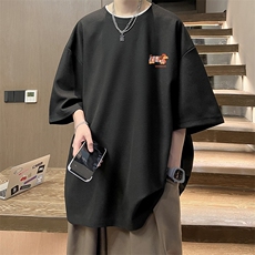 黑色