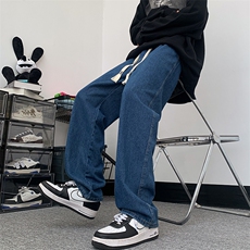 蓝色