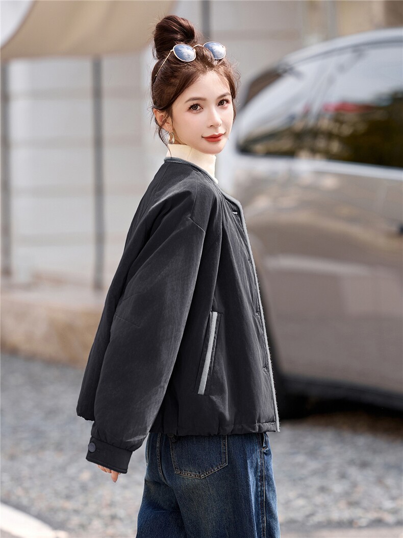 现货90白鸭绒圆领短款羽绒服女2025冬新款宽松时尚百搭保暖外套,女装羽绒服,琦鑫阁（原依鑫阁）