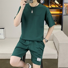 绿色