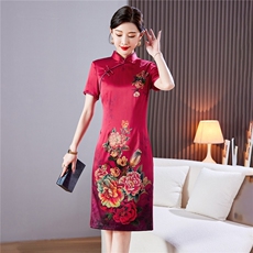 26春夏季新款高奢时尚盘扣中长款专柜品质真丝旗袍婚礼喜婆婆，女装汉服/婚纱/旗袍/礼服，小荷流